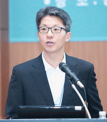이종철 사진